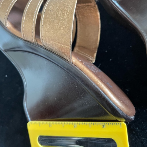 👡Blue wedge sandals just the right on to wear with your jeans - Picture 6 of 6